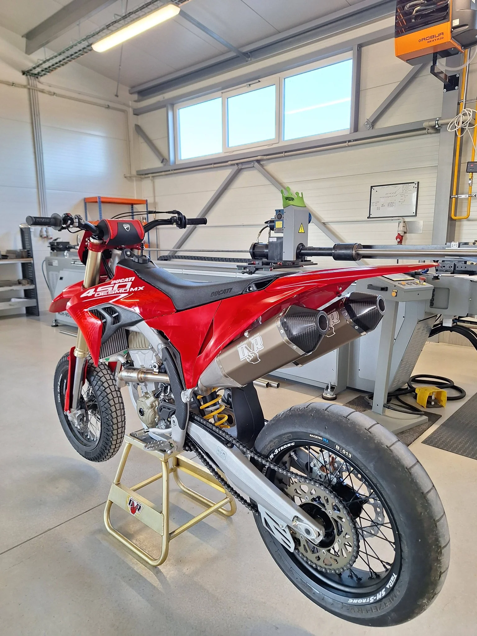 DVR: DUCATI  DESMO SM - Image 2