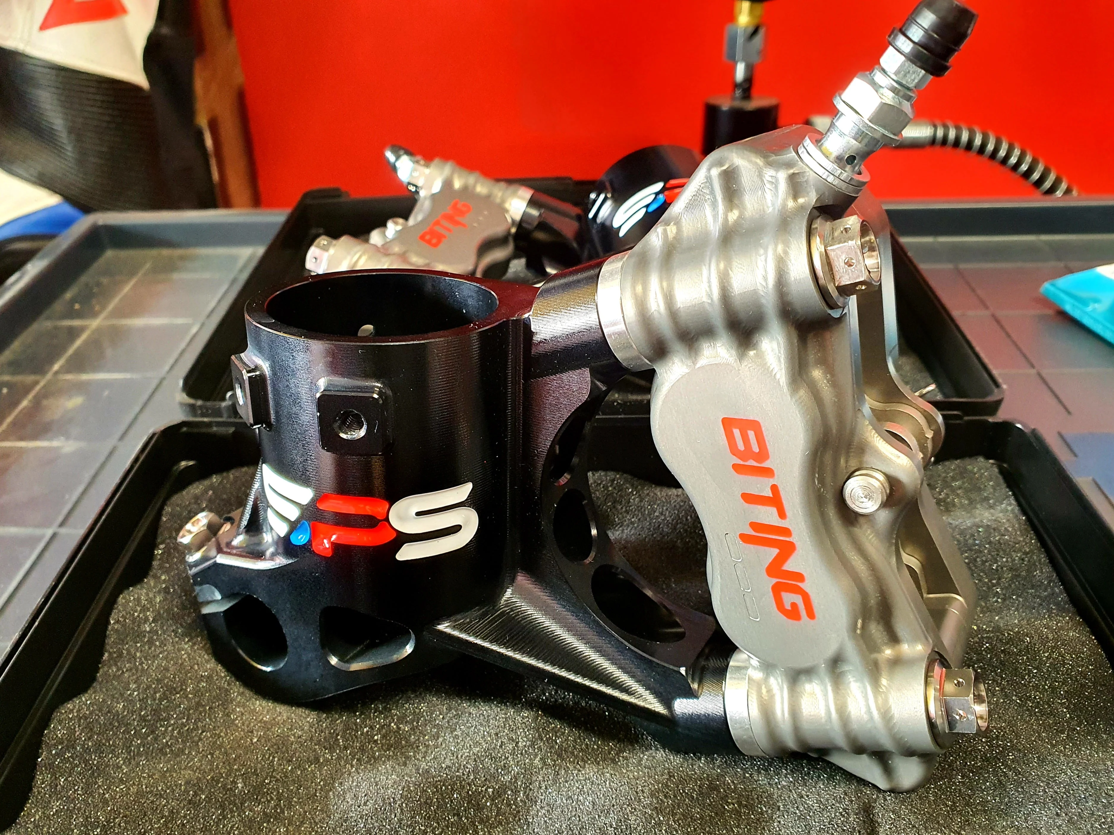 SPS factory: Double disc brake system - Image 5