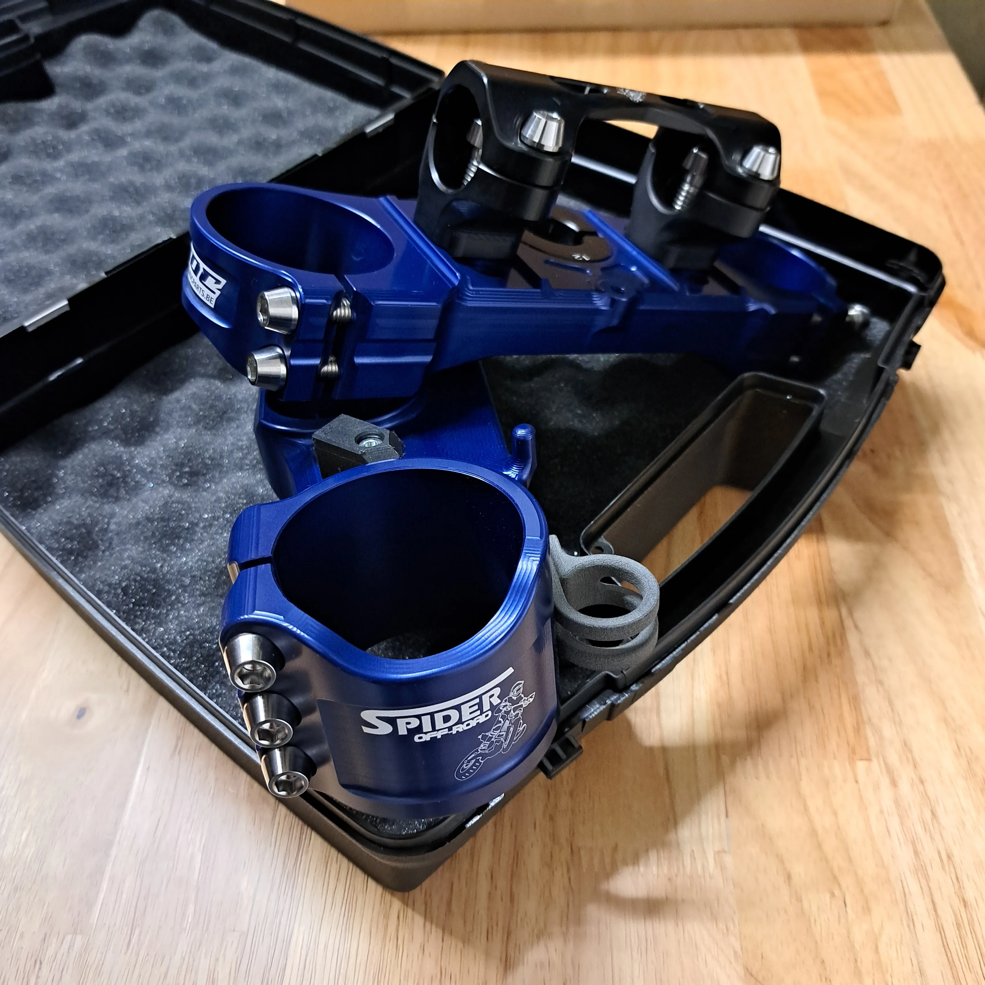 Spider off-road: YAMAHA adjustable triple clamps - Image 4